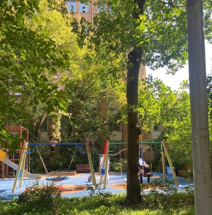 Сдам трехкомнатную квартиру на Селезневская улица, 34К2, метро Менделеевская, г. Москва