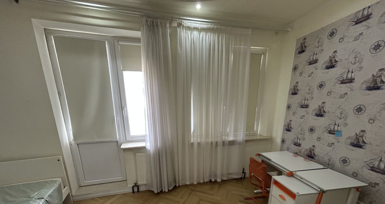 Сдам 4к квартиру на Петровско-Разумовская аллея, 10К2, метро Петровский парк, г. Москва