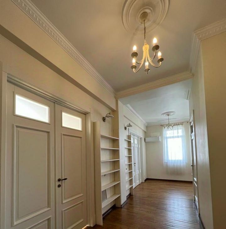 Снять 4к квартиру на Гончарная улица, 26к1, метро Китай-город, г. Москва