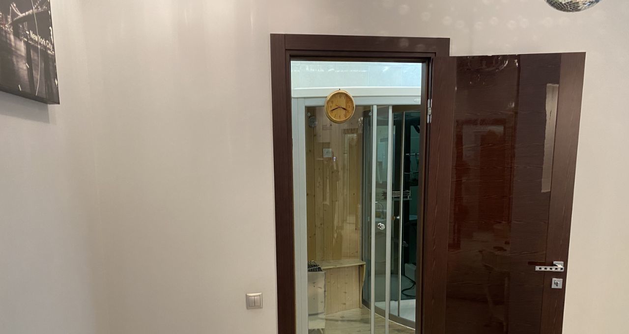 Сдаю 3-комнатную квартиру на Студенческая улица, 20к1, метро Киевская, г. Москва