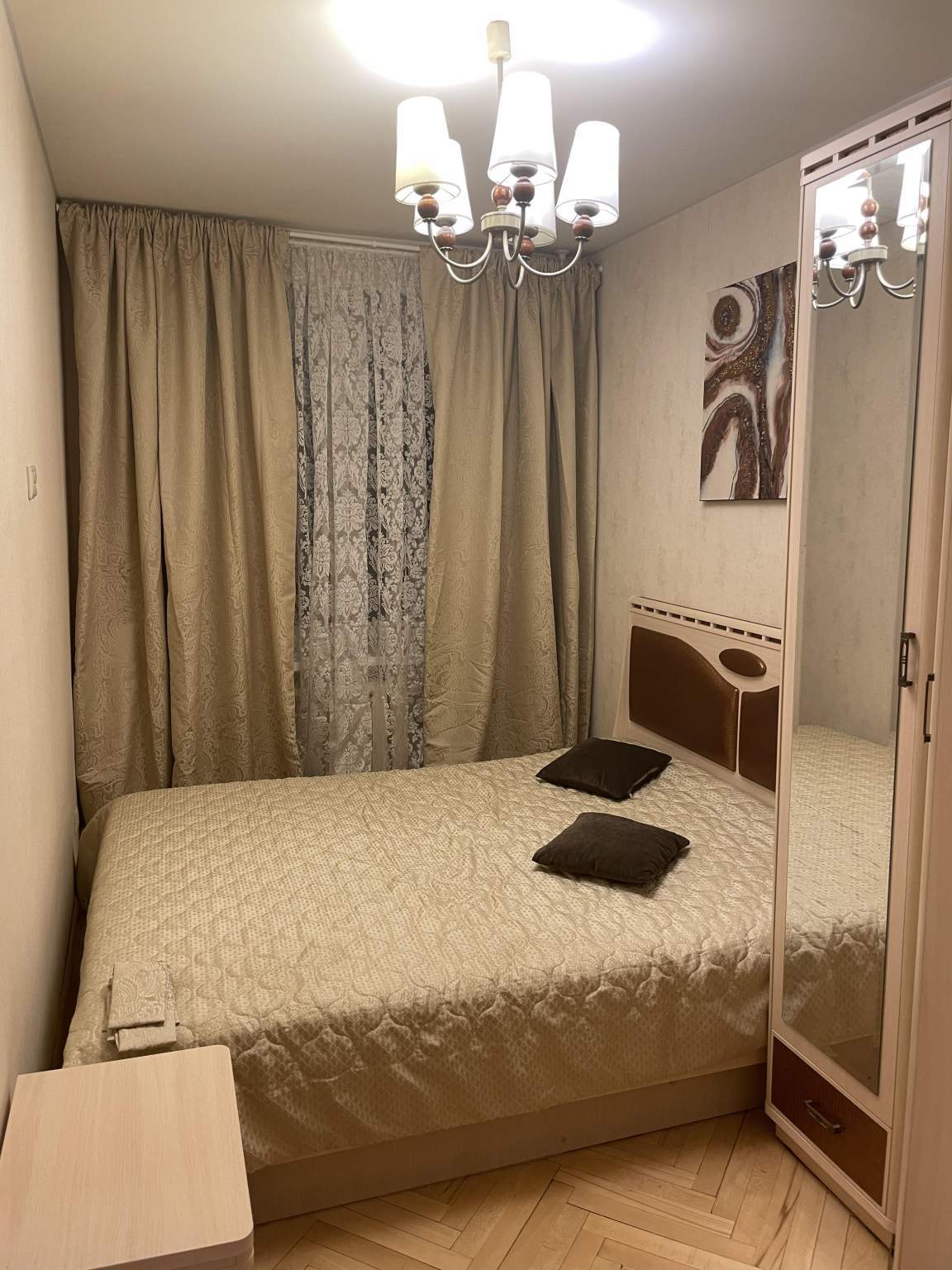 Сдаю трехкомнатную квартиру на г Москва, б-р Генерала Карбышева, д 5 к 3, г. Москва