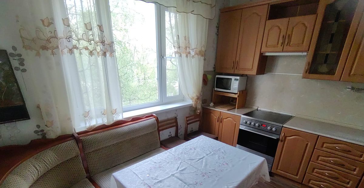 Аренда 3-комнатной квартиры на улица Академика Анохина, 30К3, метро Озёрная, г. Москва