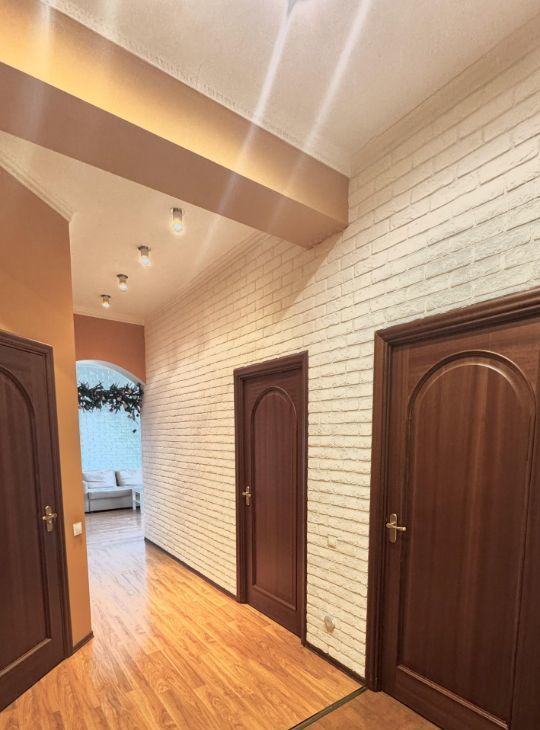 Снять 2-к квартиру на Космодамианская набережная, 32-34, метро Новокузнецкая, г. Москва