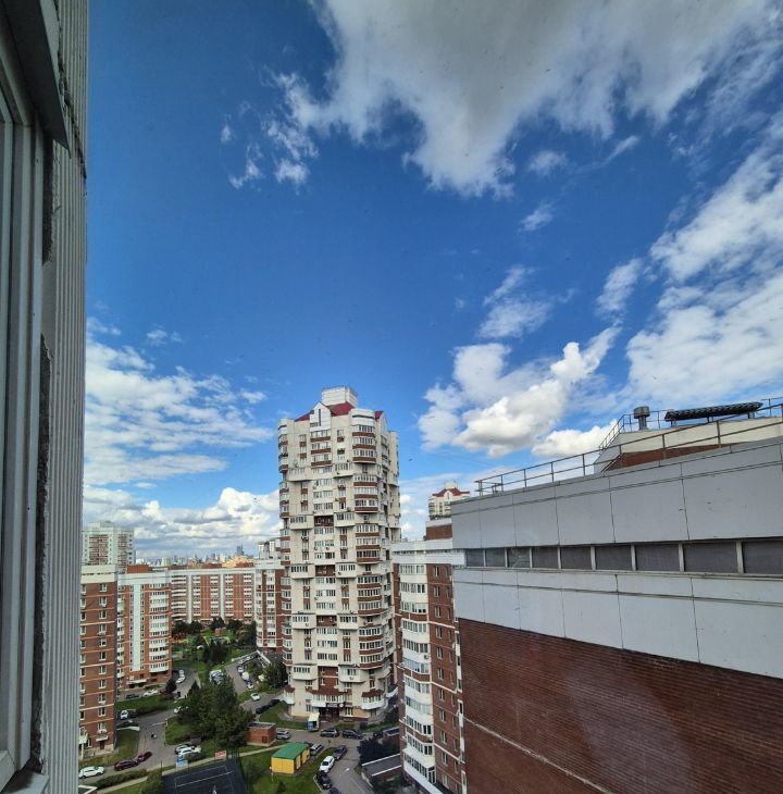 Снять 4к квартиру на улица Столетова, 17, метро Раменки, г. Москва