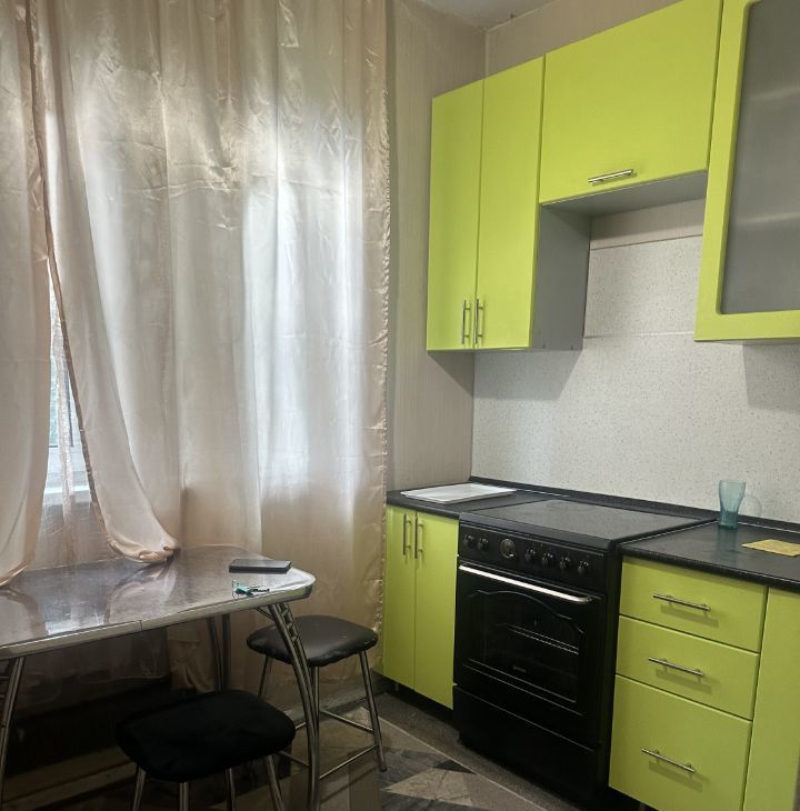 Сдам 1-к квартиру на улица Богданова, 10к2, метро Говорово, г. Москва