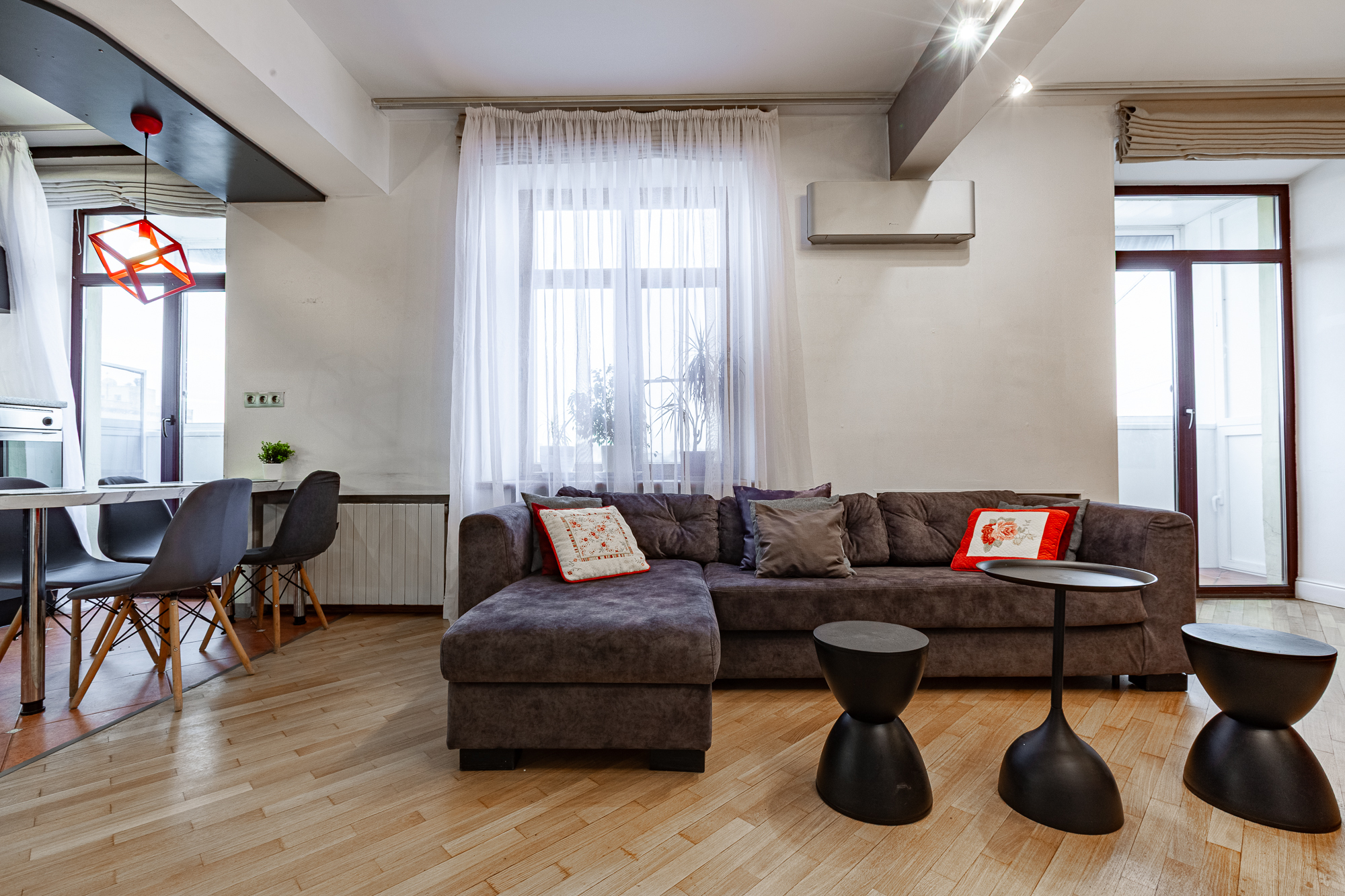 Сдам 4х-комнатную квартиру на г Москва, ул Тверская, д 19А, метро Пушкинская, г. Москва