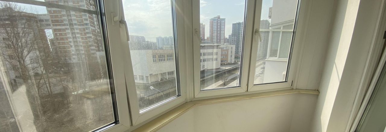 Аренда трехкомнатной квартиры на улица Столетова, 7, метро Раменки, г. Москва