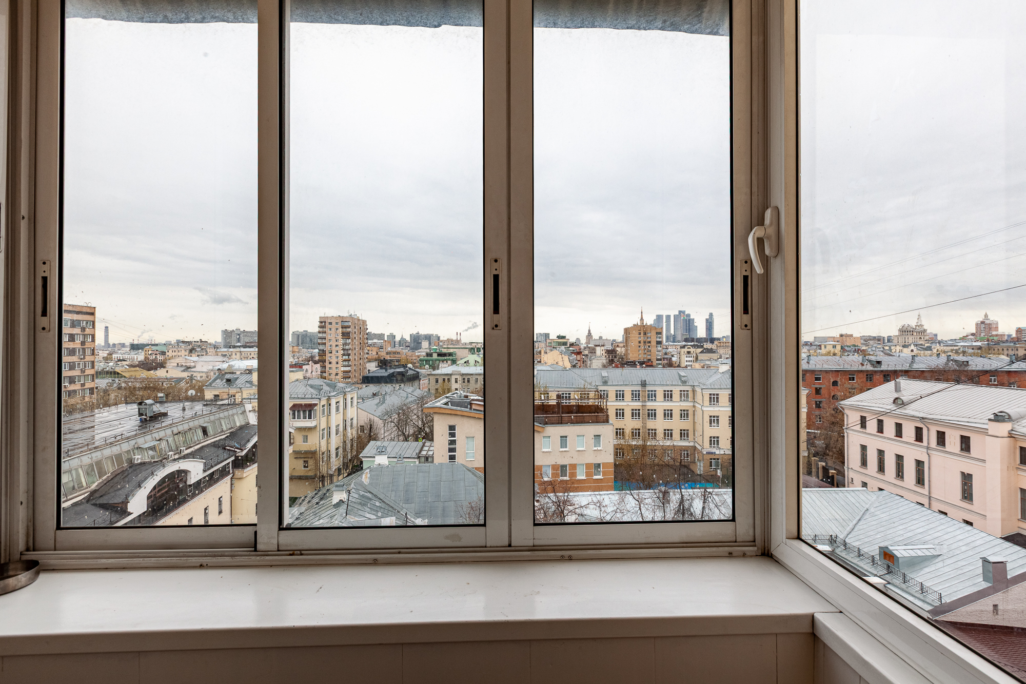 Аренда 4-комнатной квартиры на г Москва, ул Тверская, д 19А, метро Чеховская, г. Москва