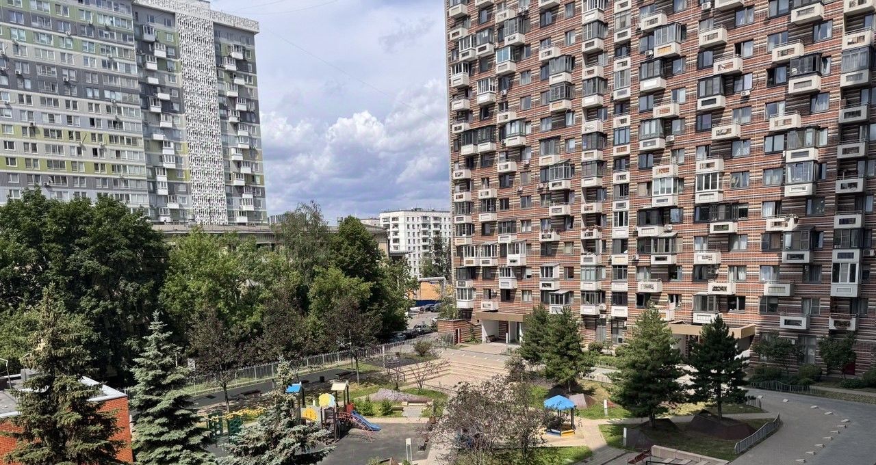 Снять 1-комнатную квартиру на улица Маршала Тухачевского, 37/21, г. Москва