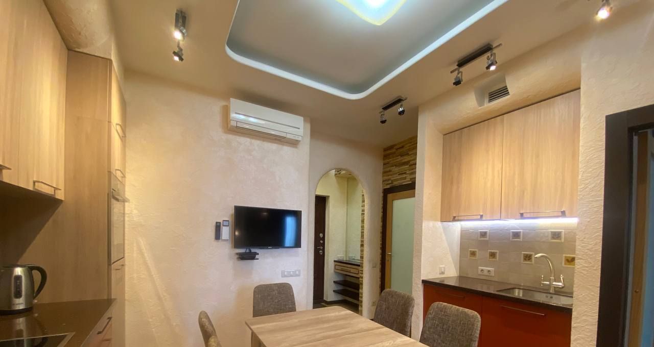 Сдается двухкомнатная квартира на Верхняя Красносельская улица, 19с2, метро Комсомольская, г. Москва