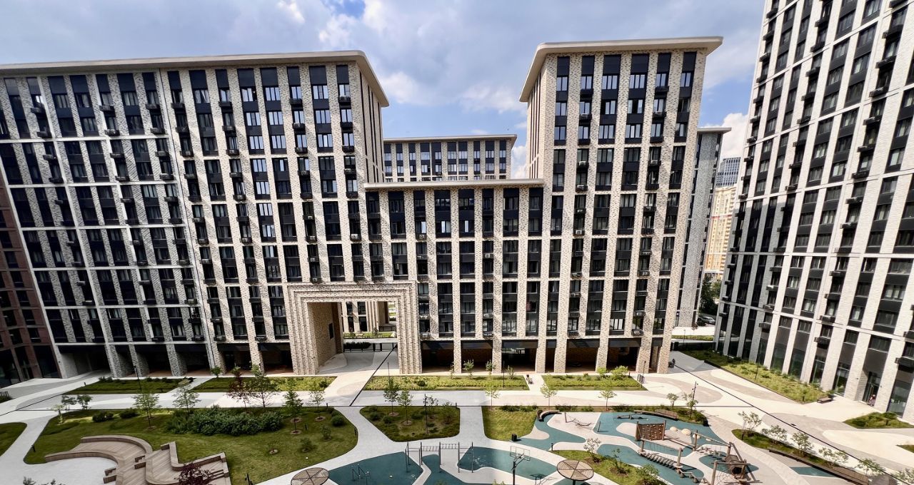 Сдаю трехкомнатную квартиру на Винницкая улица, 8к2, метро Раменки, г. Москва