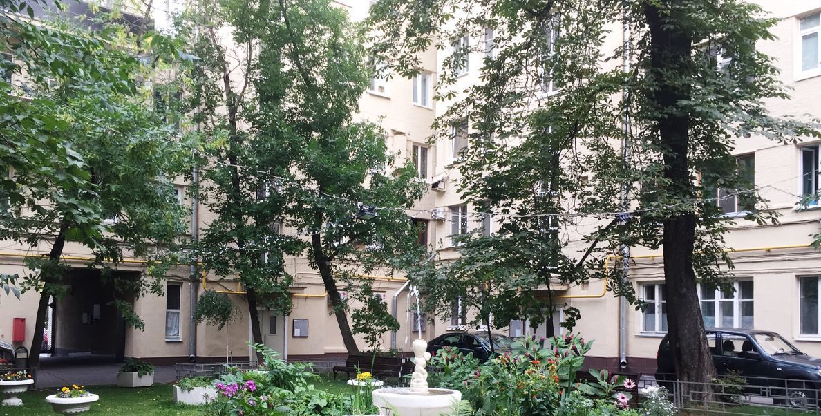 Снять трехкомнатную квартиру на Хоромный тупик, 2/6, метро Красные ворота, г. Москва