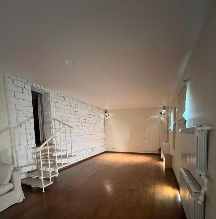 Сдаю 4-к квартиру на Гончарная улица, 26к1, метро Таганская, г. Москва