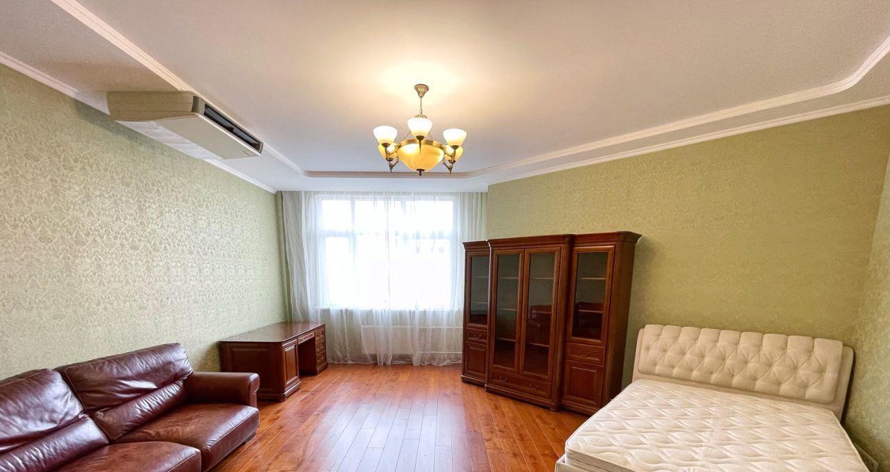 Сдается 3х-комнатная квартира на улица Шаболовка, 10к1, метро Октябрьская, г. Москва
