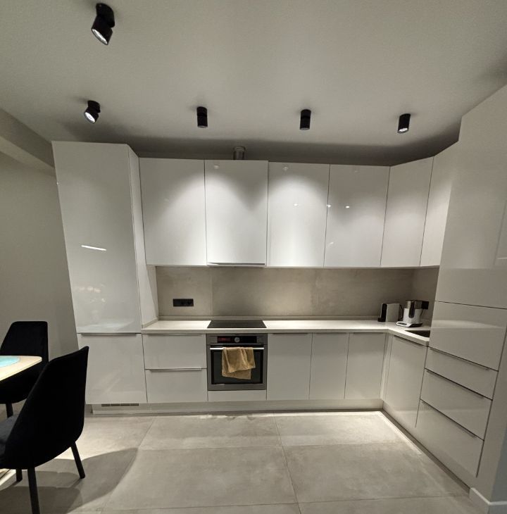 Сдам 3х-комнатную квартиру на улица Бутлерова, 7Б, метро Беляево, г. Москва