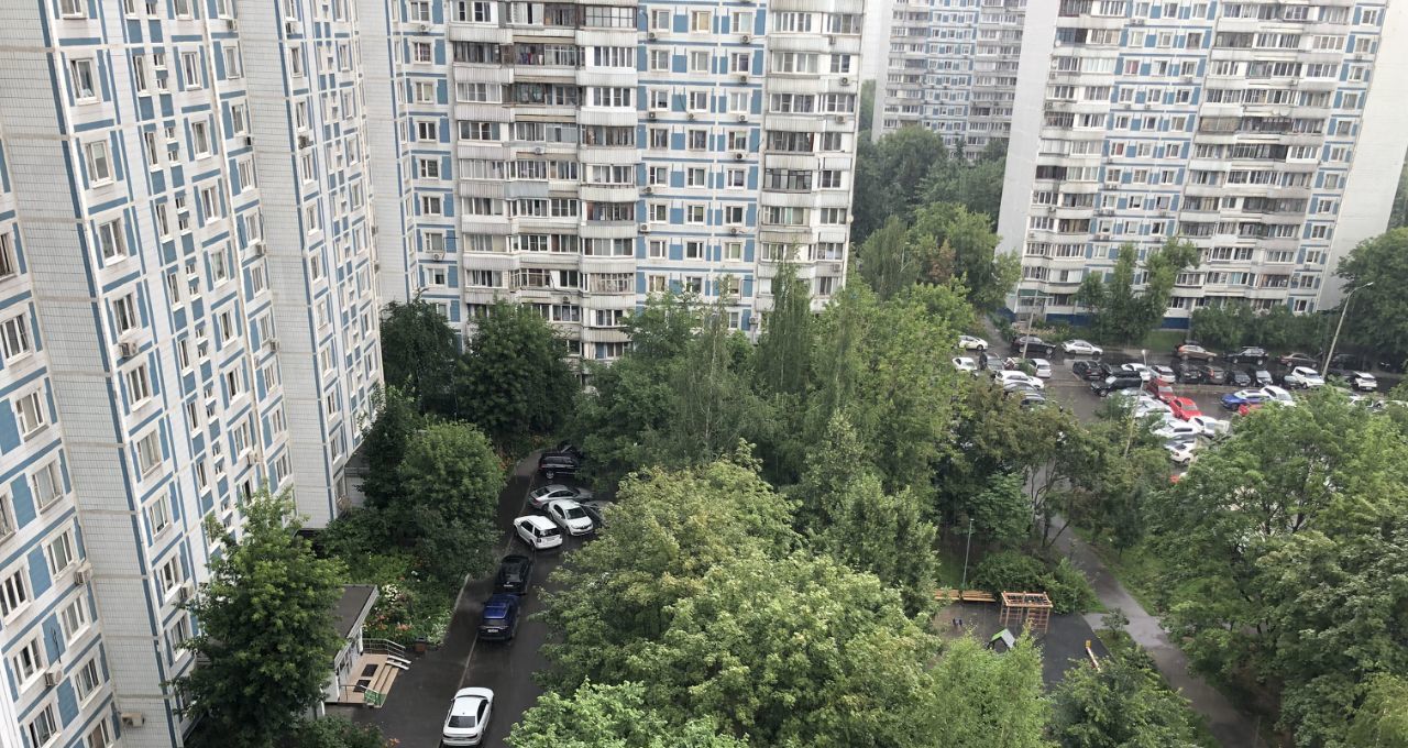 Снять 3-к квартиру на Осенний бульвар, 6, г. Москва