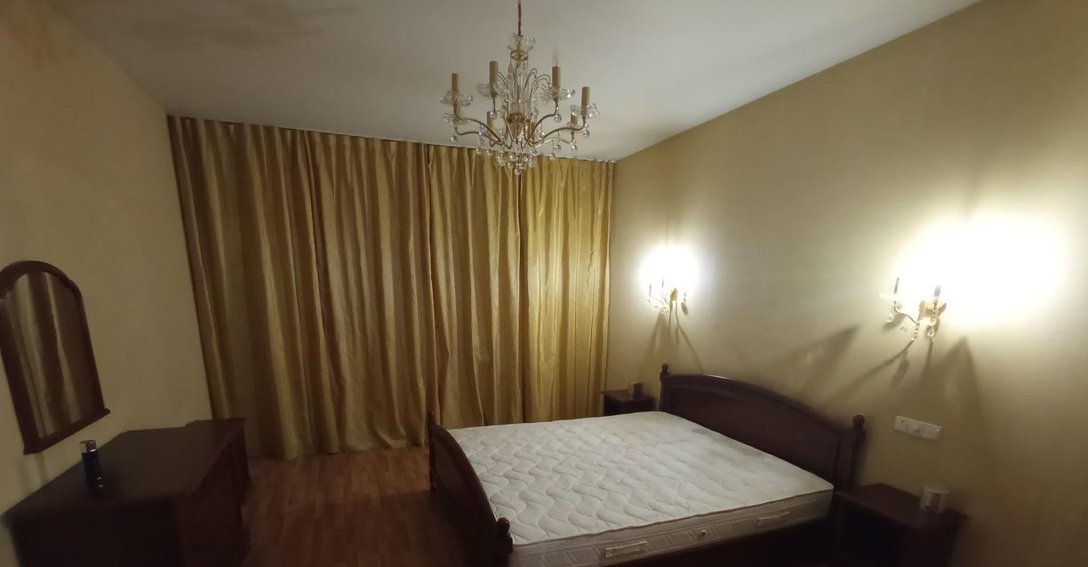 Сдаю 4-комнатную квартиру на улица Генерала Антонова, 7, метро Калужская, г. Москва
