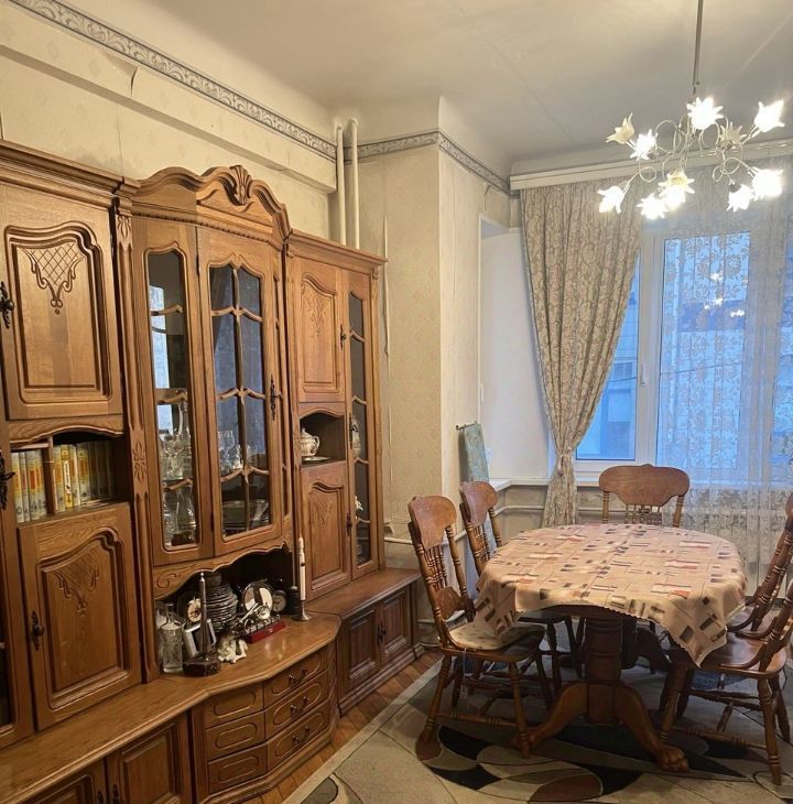 Сдаю 3-к квартиру на 2-я Тверская-Ямская улица, 38, метро Менделеевская, г. Москва