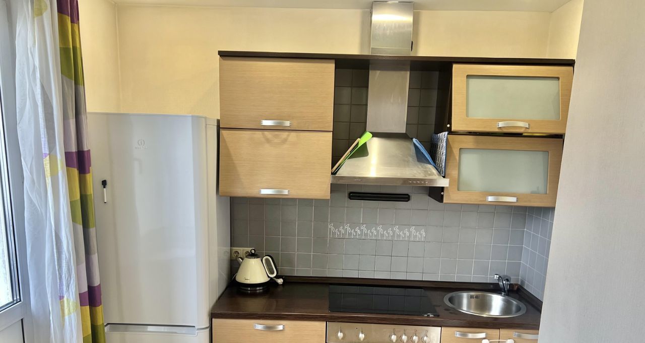 Сдаю 2-комнатную квартиру на Севастопольский проспект, 15К1, метро Крымская, г. Москва