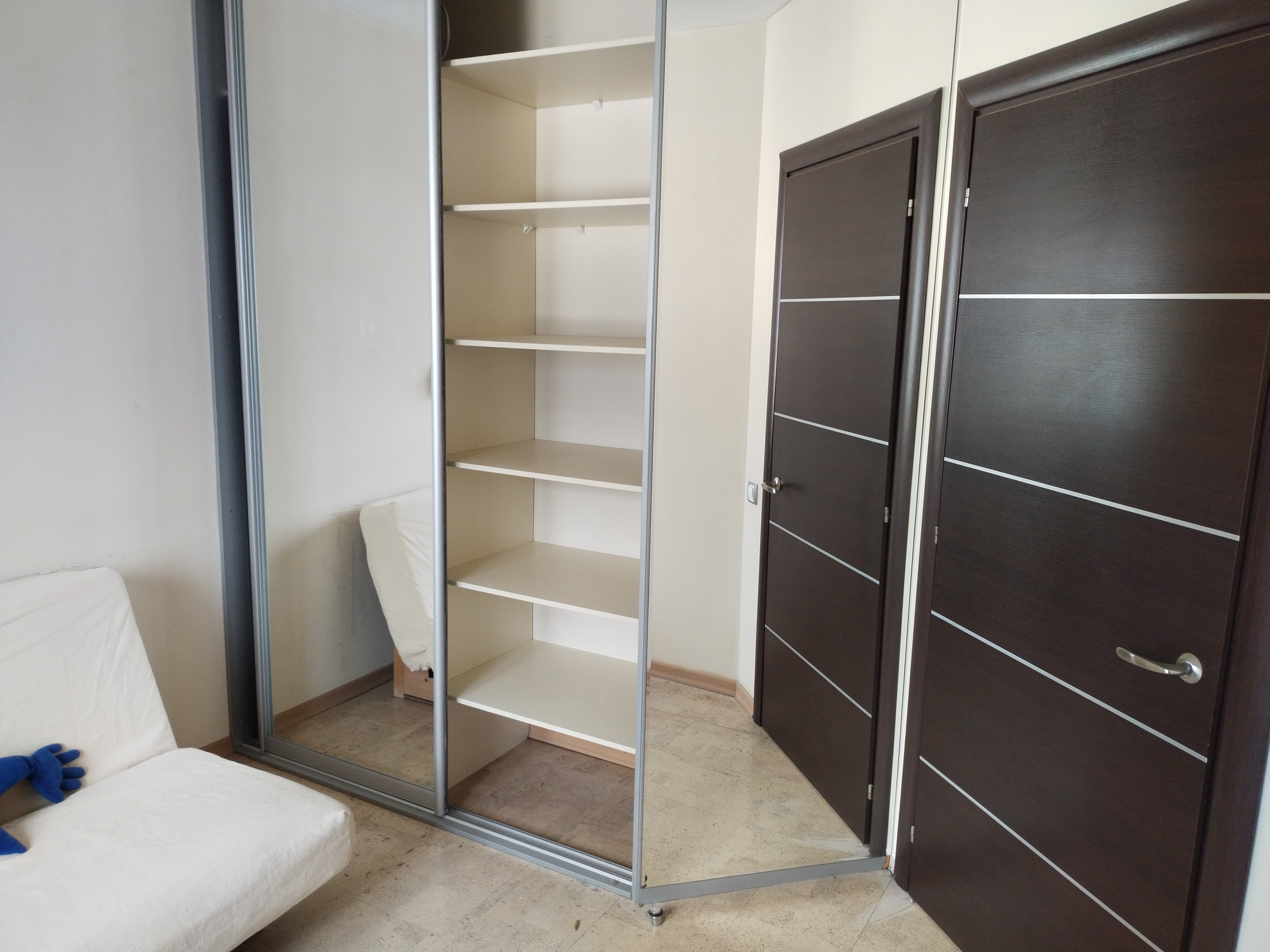 Сдается 3-комнатная квартира на г Москва, Малый Власьевский пер, д 6, метро Смоленская (Арбатско-Покровская линия), г. Москва