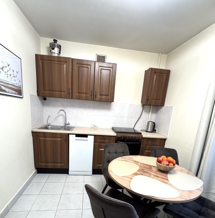 Сдаю 3х-комнатную квартиру на Живописная улица, 18К2, метро Щукинская, г. Москва