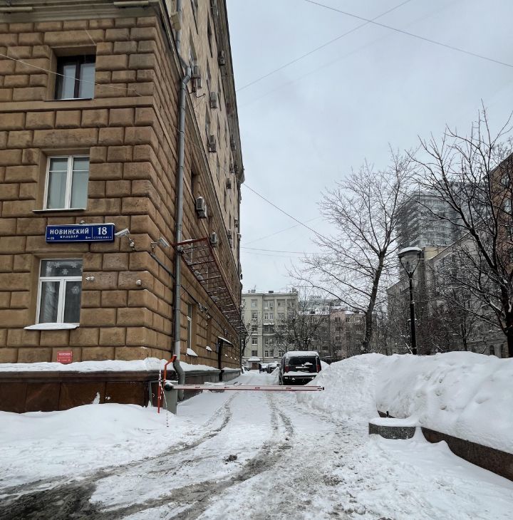 Сдаю 2-комнатную квартиру на Новинский бульвар, 16С2, метро Краснопресненская, г. Москва