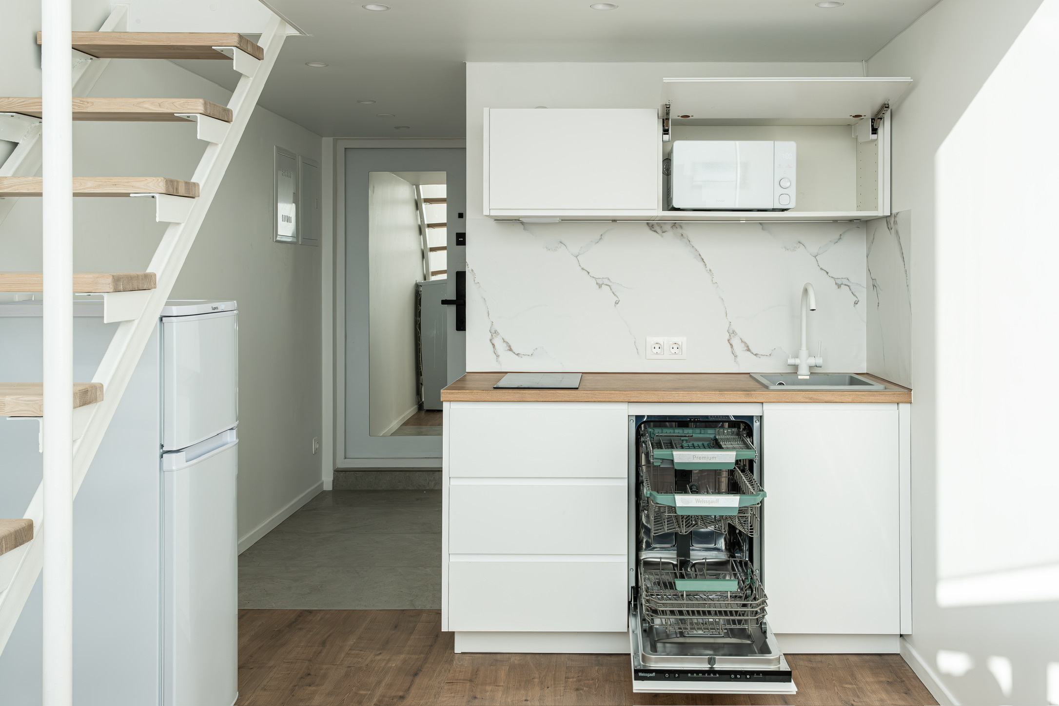 Сдаю 1-комнатную квартиру на г Москва, пр-д 3-й Марьиной Рощи, д 40 стр 1, метро Савёловская, г. Москва