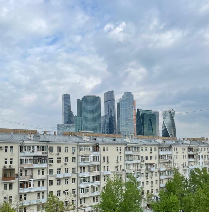 Сдаю 3к квартиру на Кутузовский проспект, 35К2, метро Выставочная, г. Москва