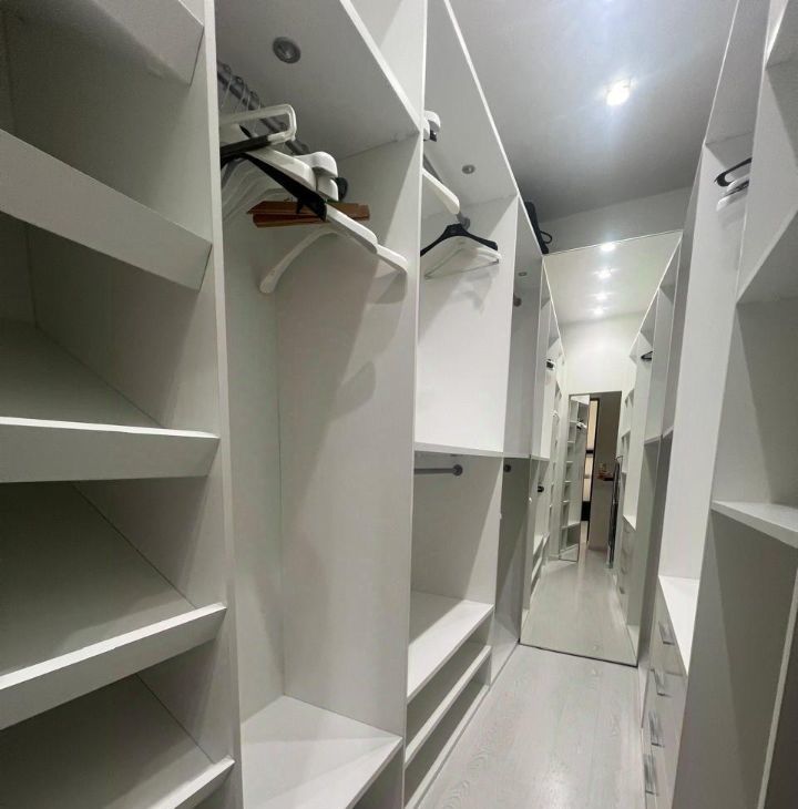 Сдается 3-к квартира на Большой Овчинниковский переулок, 12С1, метро Китай-город, г. Москва