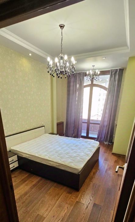 Сдам 3х-комнатную квартиру на улица Маршала Рыбалко, 2к3, метро Октябрьское поле, г. Москва