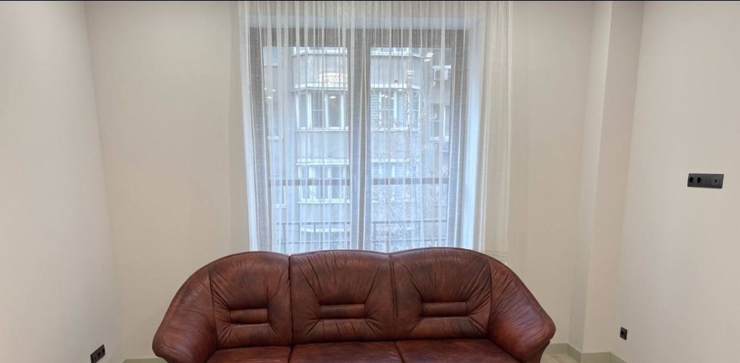 Снять 3-к квартиру на Наставнический переулок, 3, метро Курская, г. Москва