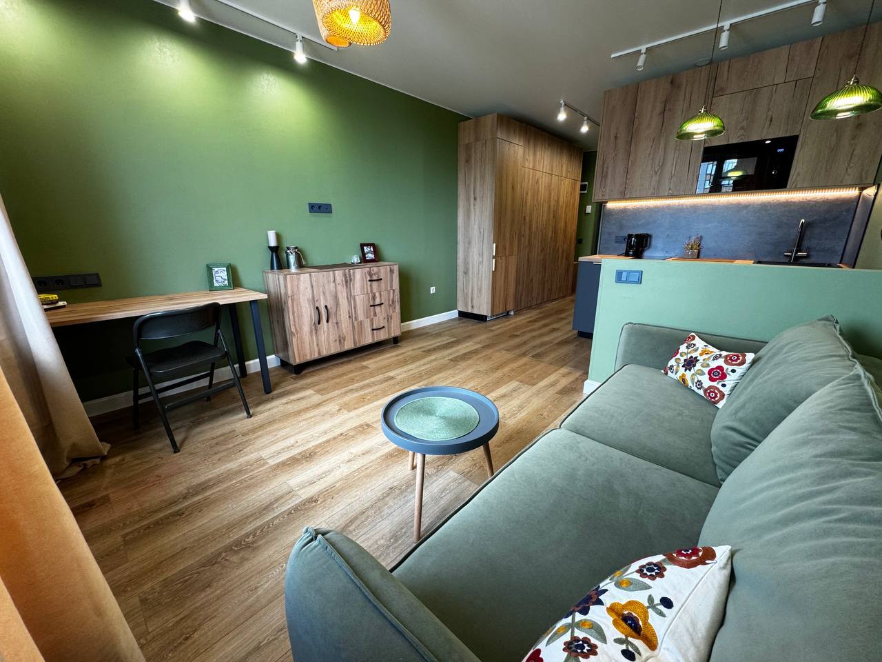 Сдам однокомнатную квартиру на Московская обл, г Химки, деревня Рузино, мкр Кутузовский, д 4 к 2, метро Пятницкое шоссе, г. Москва