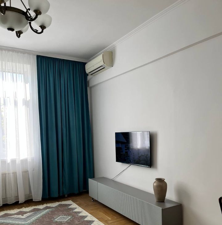 Сдам трехкомнатную квартиру на улица Зорге, 18к2, метро Зорге, г. Москва