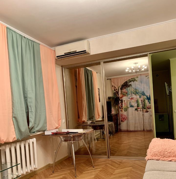 Сдаю 2-к квартиру на переулок Волков, 21, метро Баррикадная, г. Москва