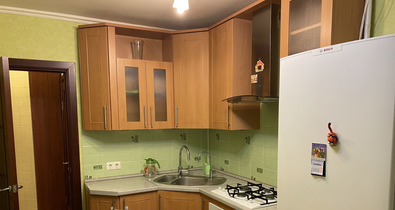 Снять 1к квартиру на улица Введенского, 31К2, метро Беляево, г. Москва