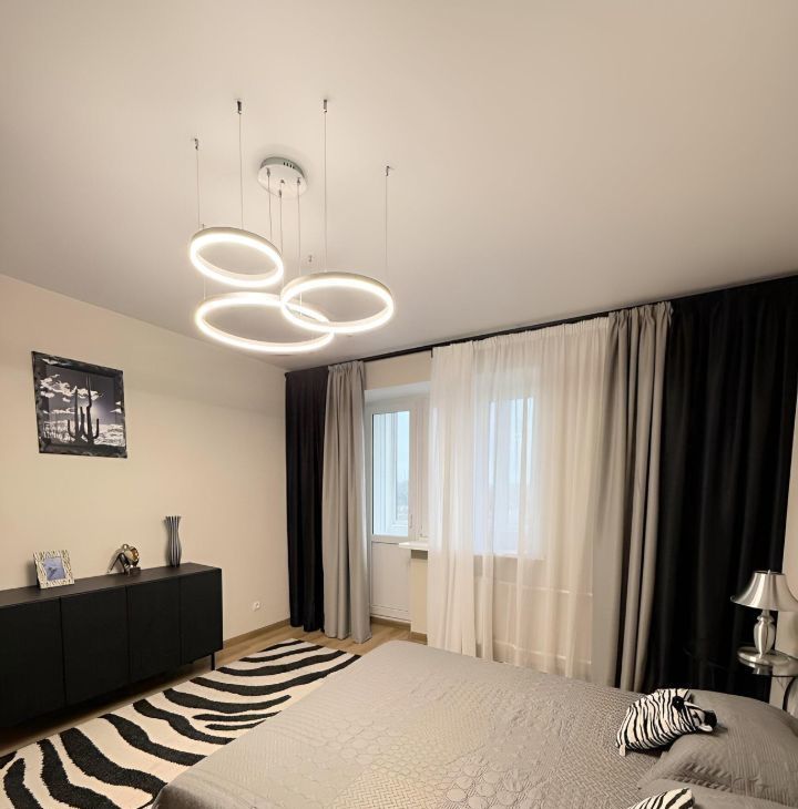 Сдам четырехкомнатную квартиру на 18к2, метро Коммунарка, г. Москва