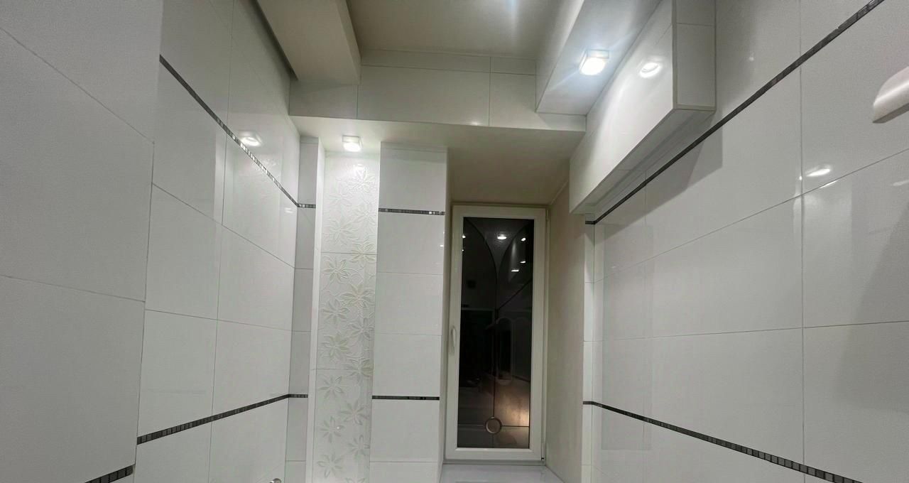 Аренда трехкомнатной квартиры на Большой Овчинниковский переулок, 12С1, метро Китай-город, г. Москва