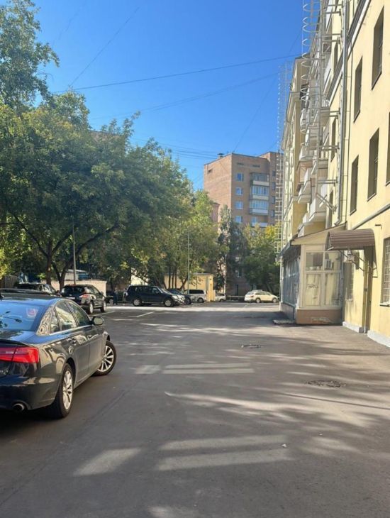 Снять 3-комнатную квартиру на улица Плющиха, 13, метро Смоленская (Арбатско-Покровская линия), г. Москва