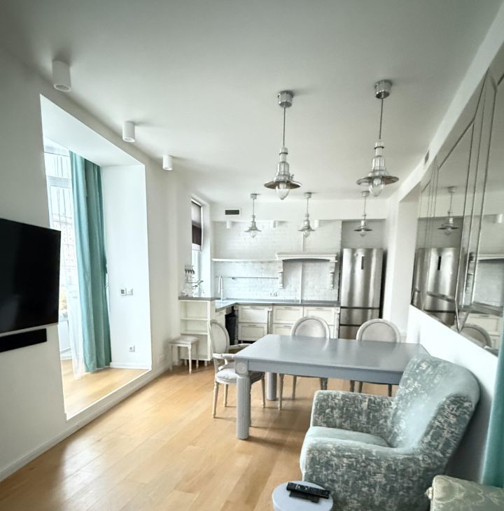 Сдам 2к квартиру на улица Новый Арбат, 25, метро Краснопресненская, г. Москва