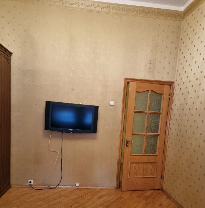 Сдаю 3-к квартиру на Малая Бронная улица, 42/14, метро Маяковская, г. Москва