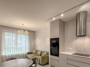 2-х комнатная квартира около метро Молодёжная