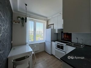 3-комнатная квартира: Москва, Новоясеневский проспект, 21к1 (60 м²)