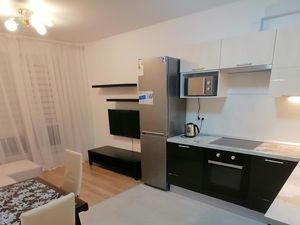 1 комнатная квартира около метро Филатов Луг