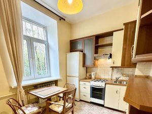 2-к кв. Москва Профсоюзная ул., 9 (58.0 м²)