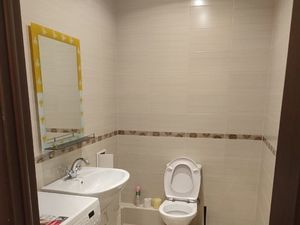 2-к кв. Ростовская область, Ростов-на-Дону просп. Ленина, 245/3 (80.0 м²)