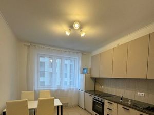 2-к кв. Москва Новочеремушкинская ул., 35к2 (55.0 м²)