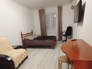 1-к кв. Москва ул. Николая Озерова, 2к1 (45.0 м²)