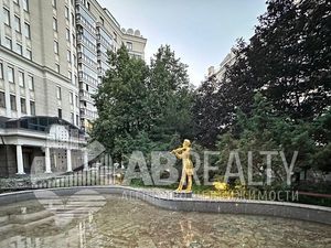 4-к кв. Москва 1-й Неопалимовский пер., 8 (241.0 м²)