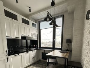 2-х комнатная квартира на метро Кропоткинская