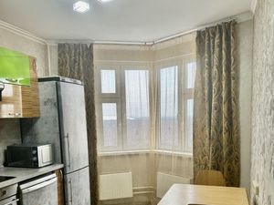 2-х комнатная квартира около метро Рассказовка